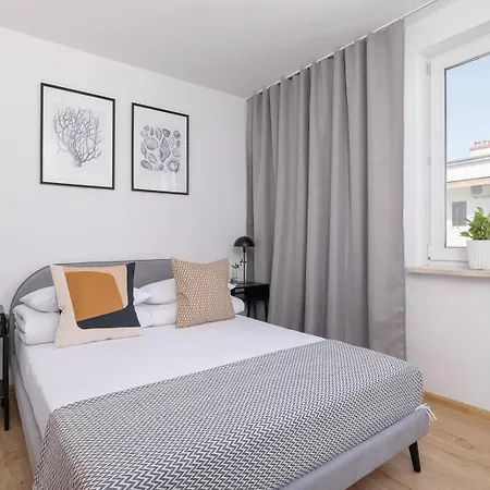 4 Bedroom Apartment With A Balcony - Prochowa 1 Cracovia Esterno foto